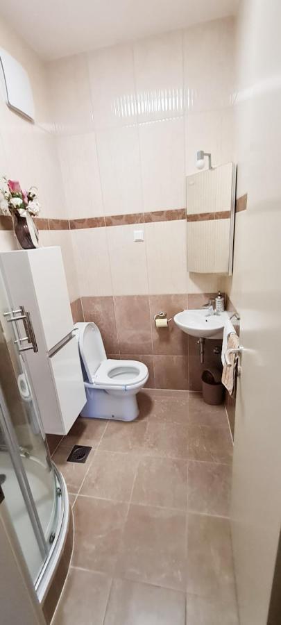 Apartment Azure *Close To The Beach Сплит Екстериор снимка